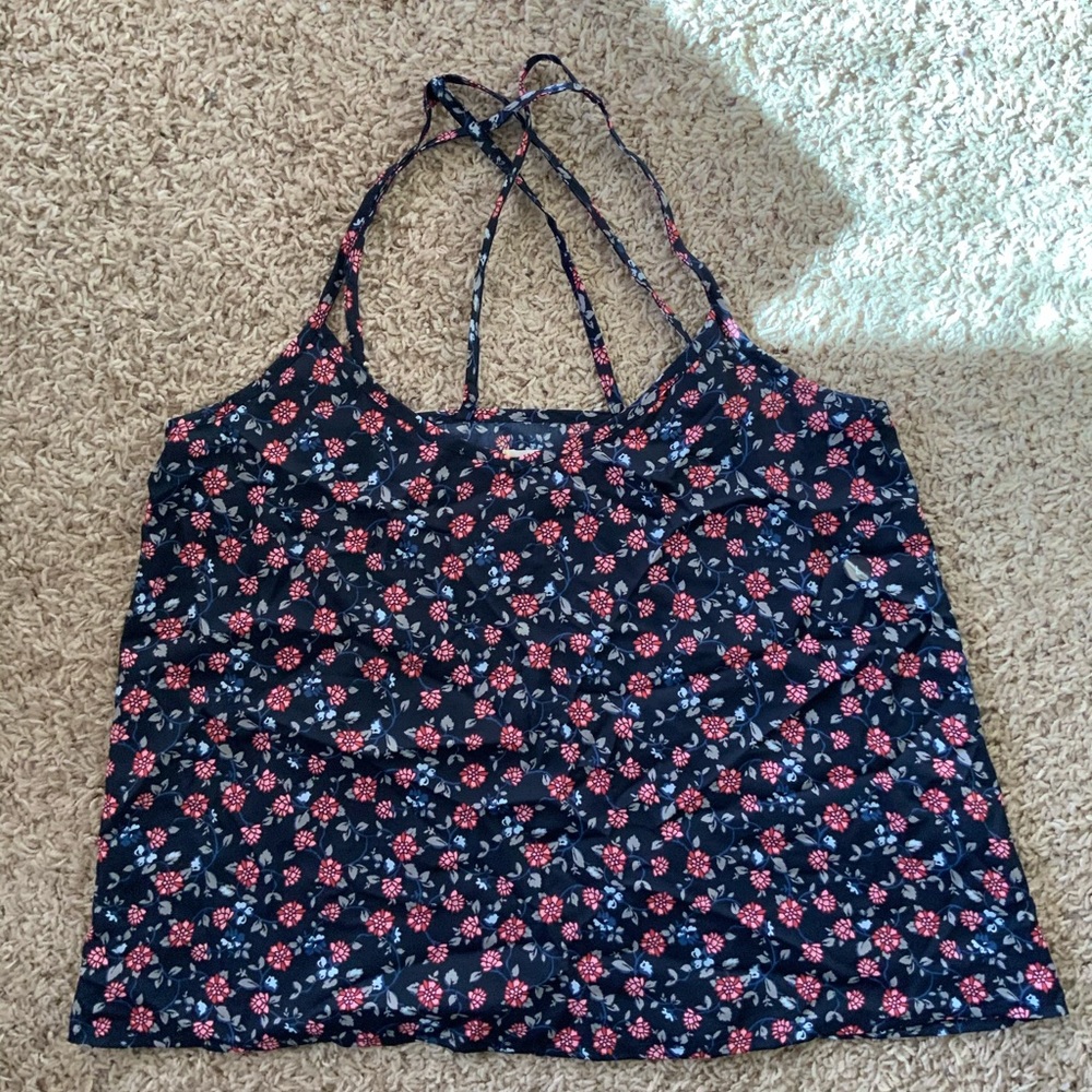 NWOT HOLLISTER STRAPPY CRISS CROSS TOP